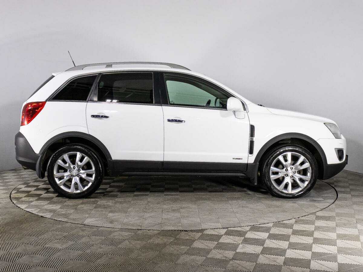 Opel Antara с пробегом — 2012 год. Фото: #3