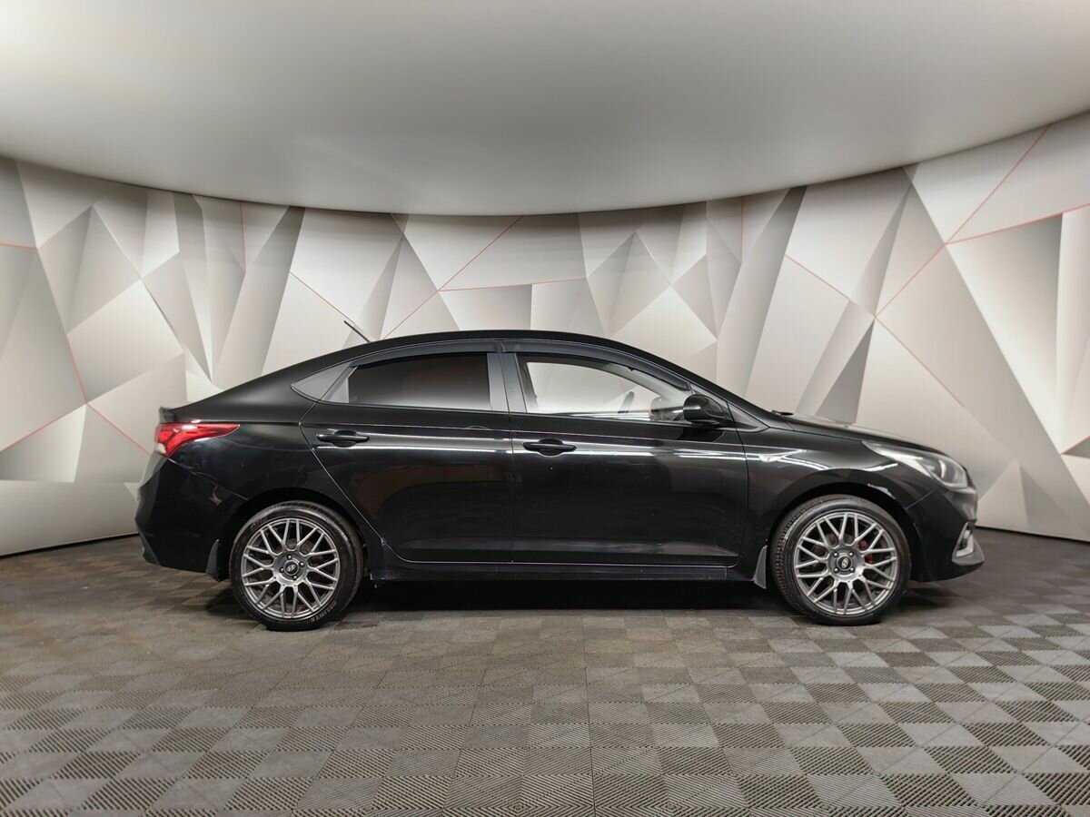 Hyundai Solaris с пробегом — 2017 год. Фото: #5