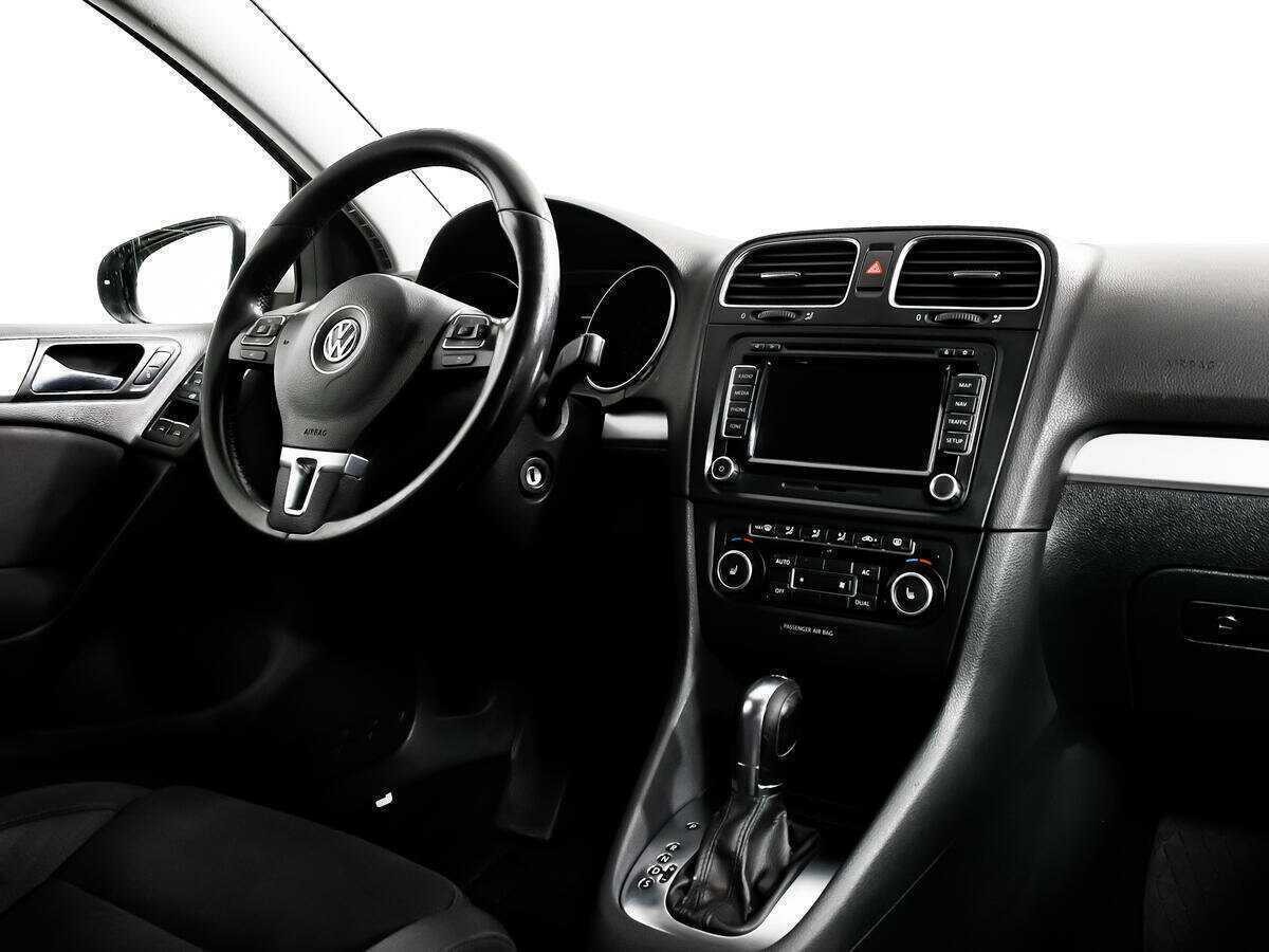Volkswagen Golf с пробегом — 2012 год. Фото: #8