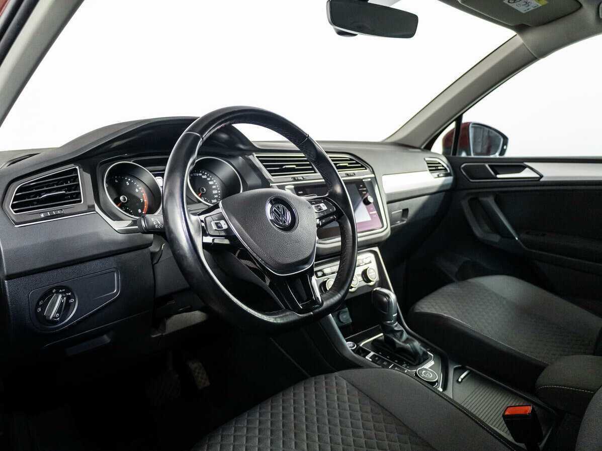 Volkswagen Tiguan с пробегом — 2017 год. Фото: #10