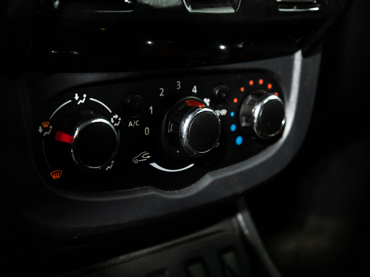 Renault Duster с пробегом — 2015 год. Фото: #15