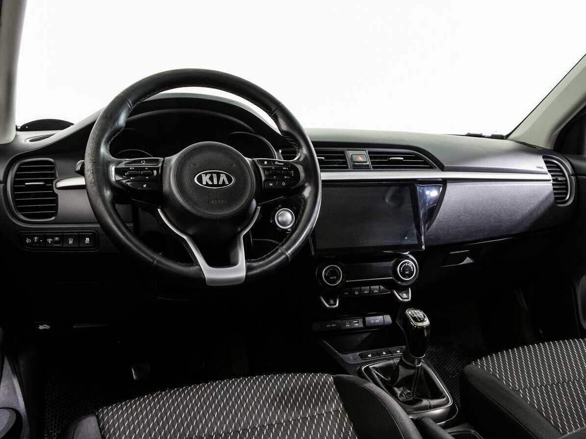 Kia Rio с пробегом — 2017 год. Фото: #10