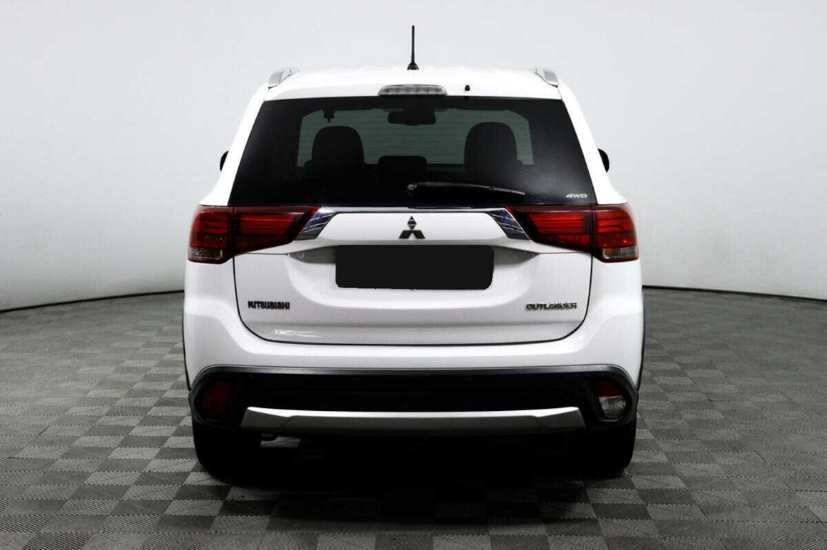 Mitsubishi Outlander с пробегом — 2016 год. Фото: #5