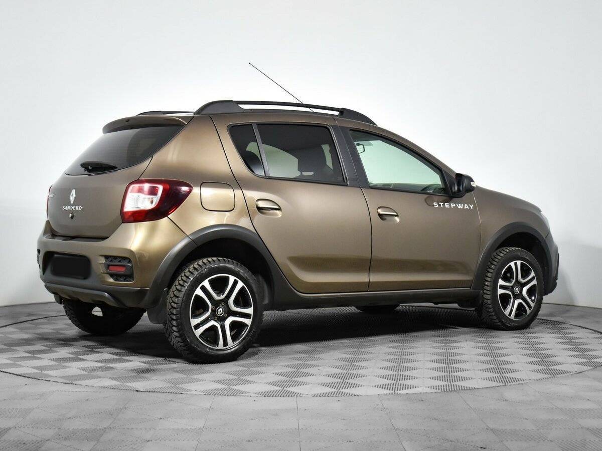 Renault Sandero с пробегом — 2019 год. Фото: #8