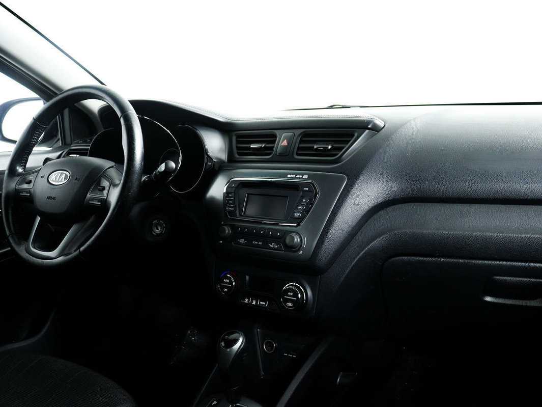 Kia Rio с пробегом — 2012 год. Фото: #8