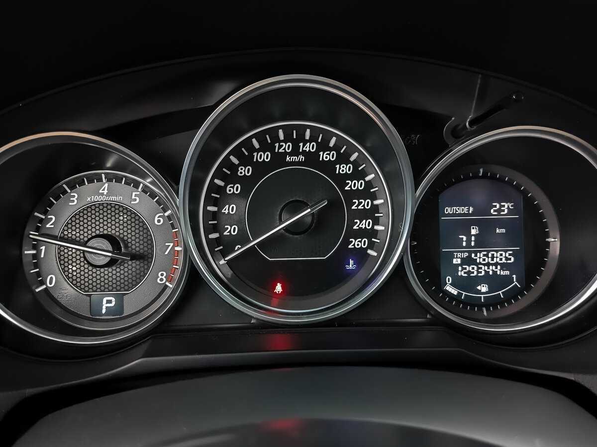 Mazda 6 с пробегом — 2014 год. Фото: #10