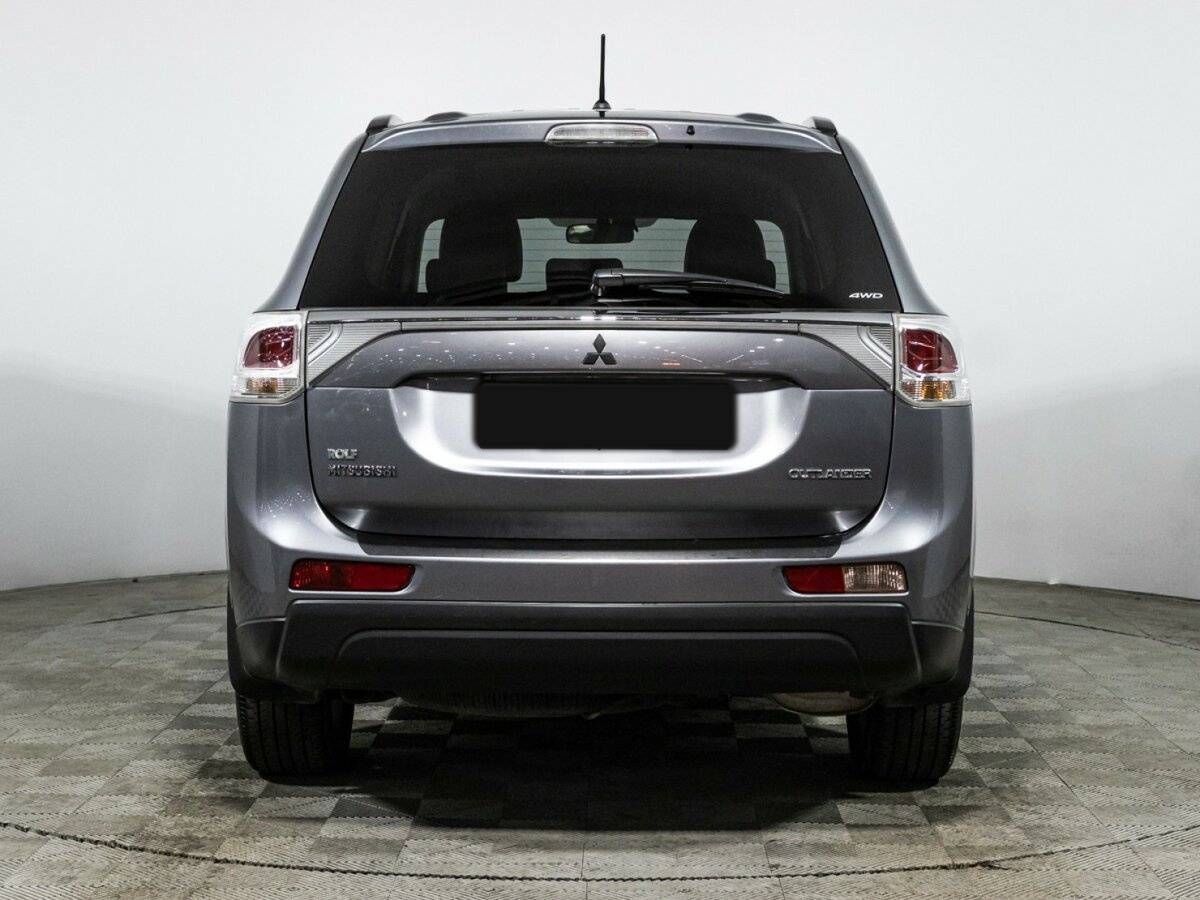 Mitsubishi Outlander с пробегом — 2012 год. Фото: #5