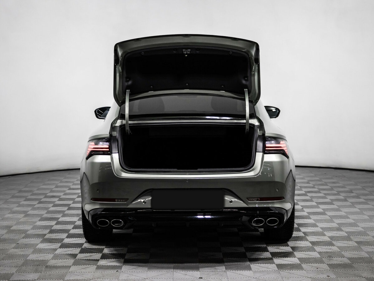 Geely Preface с пробегом — 2024 год. Фото: #11