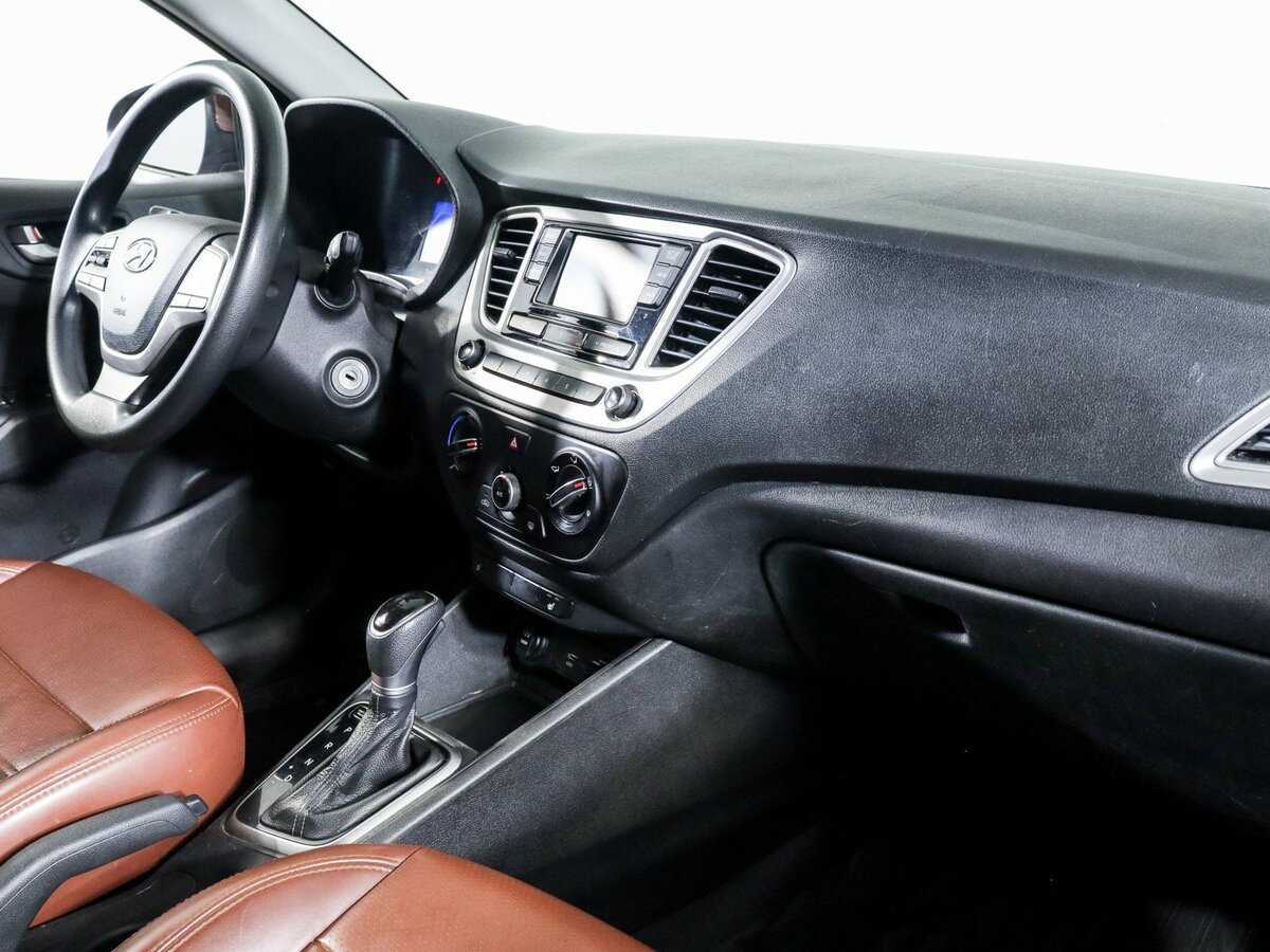 Hyundai Solaris с пробегом — 2021 год. Фото: #8
