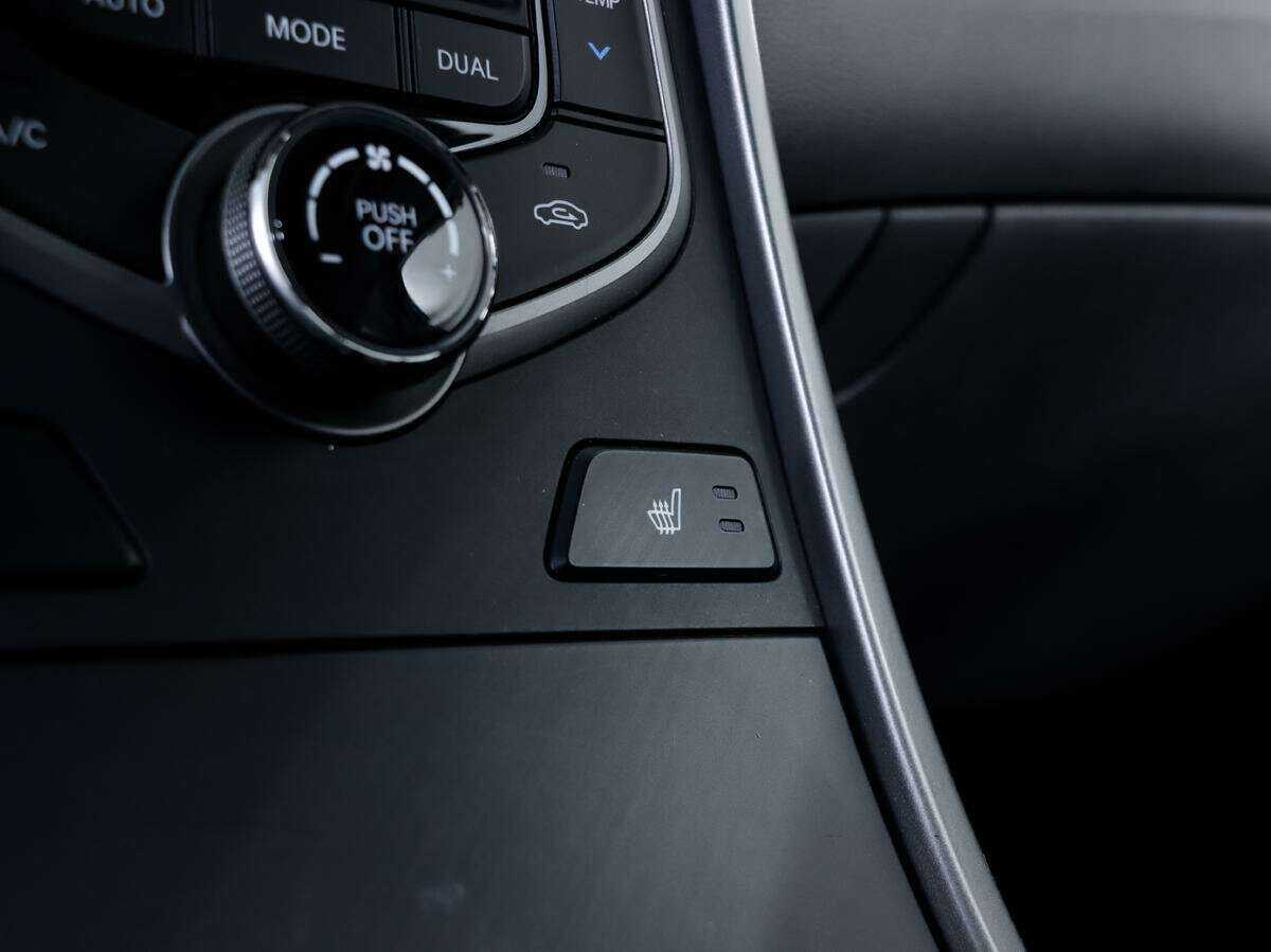 Hyundai Elantra с пробегом — 2014 год. Фото: #12