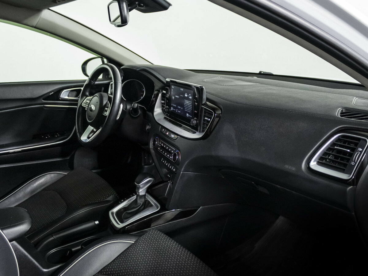 Kia Ceed с пробегом — 2021 год. Фото: #6