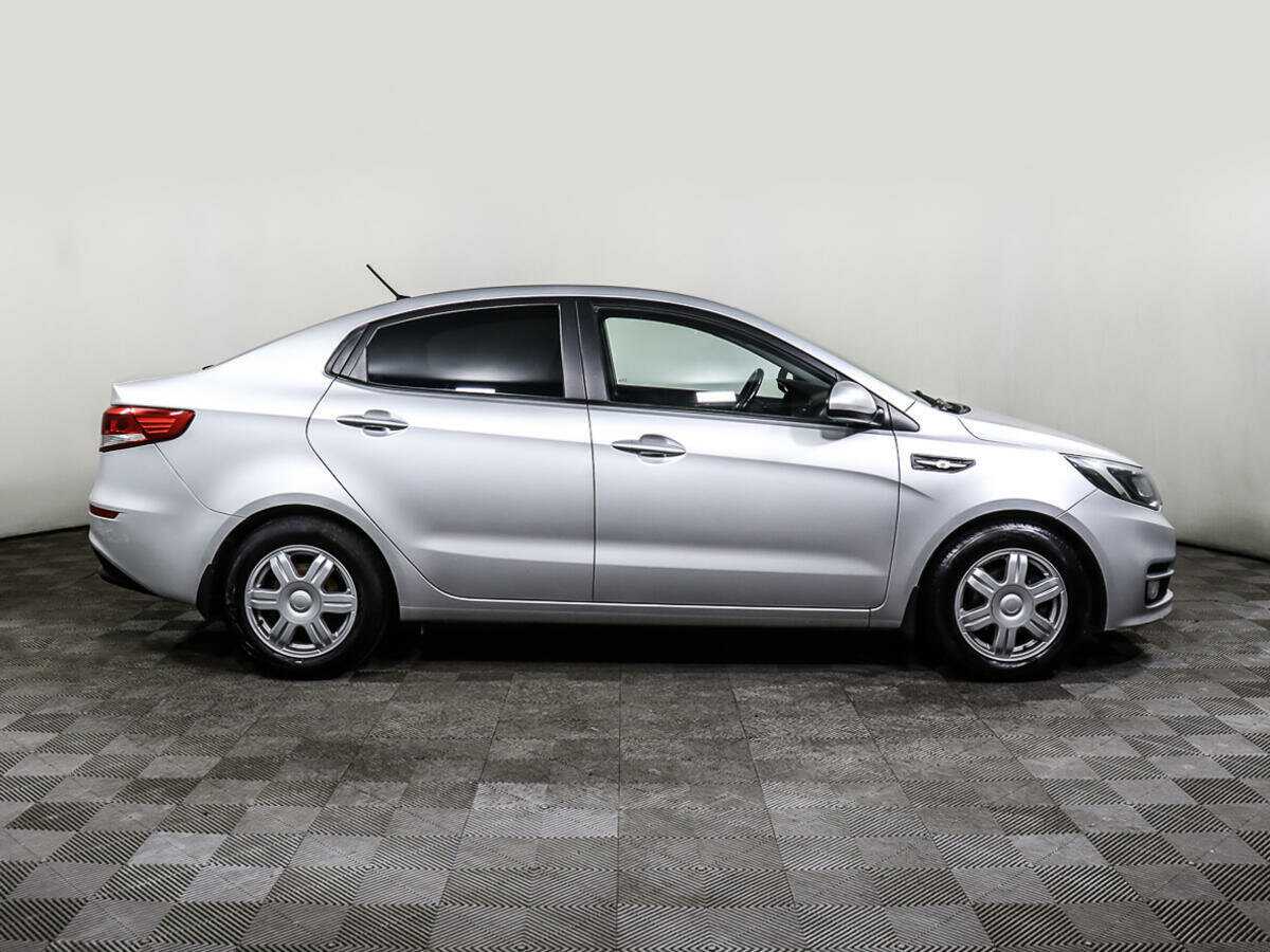 Kia Rio с пробегом — 2016 год. Фото: #2