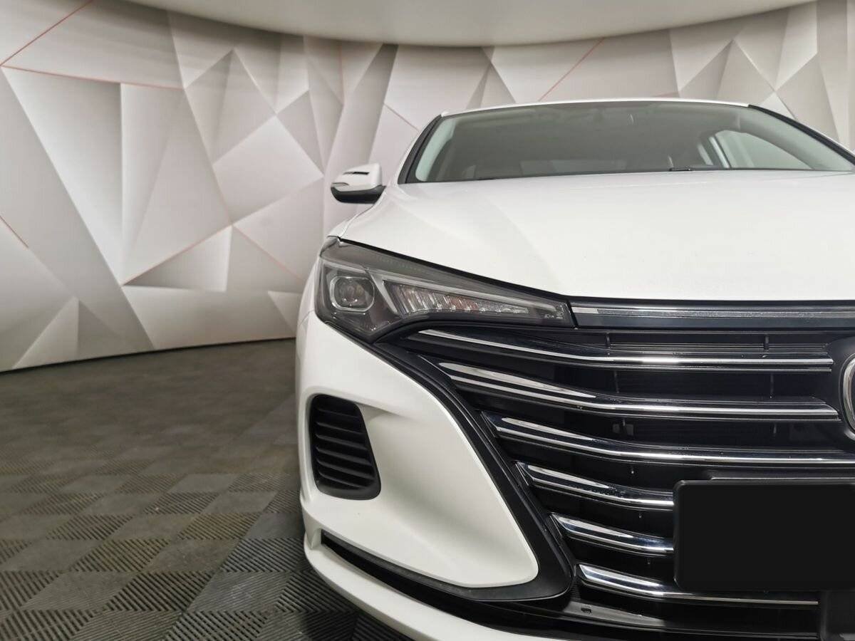 Changan Eado Plus с пробегом — 2023 год. Фото: #8