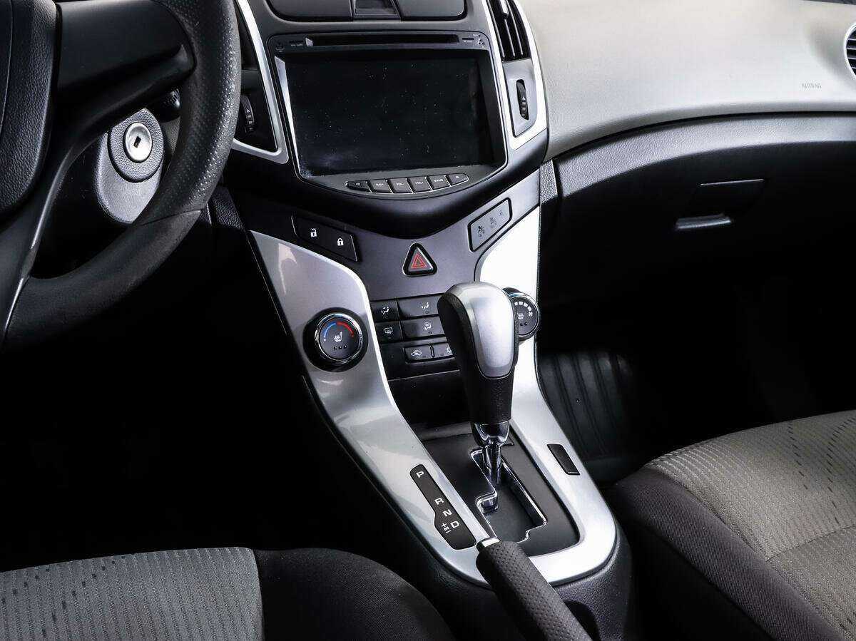 Chevrolet Cruze с пробегом — 2013 год. Фото: #11