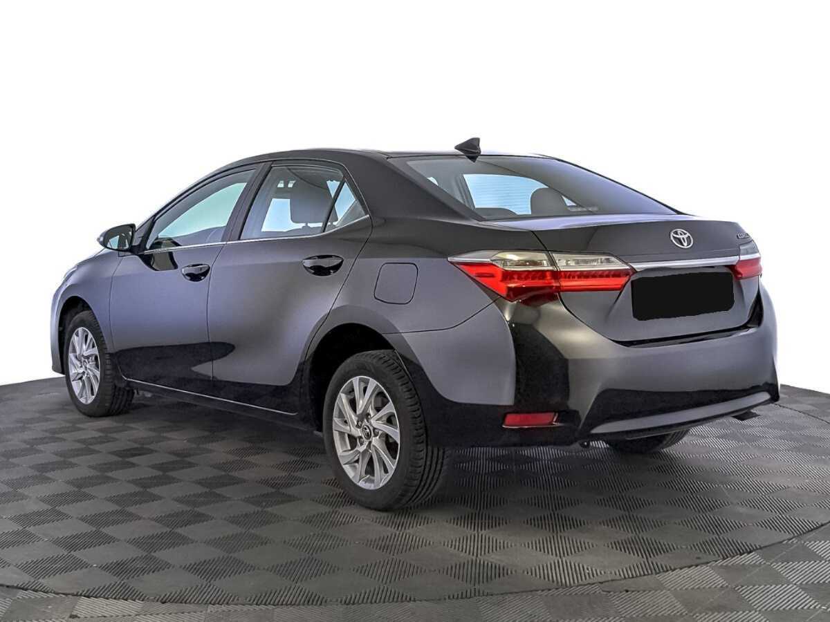 Toyota Corolla с пробегом — 2017 год. Фото: #6