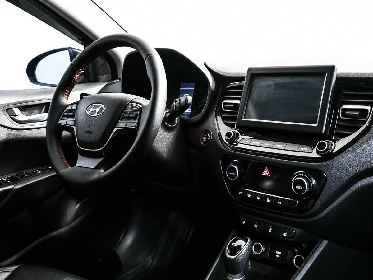 Hyundai Solaris с пробегом — 2020 год. Фото: #8