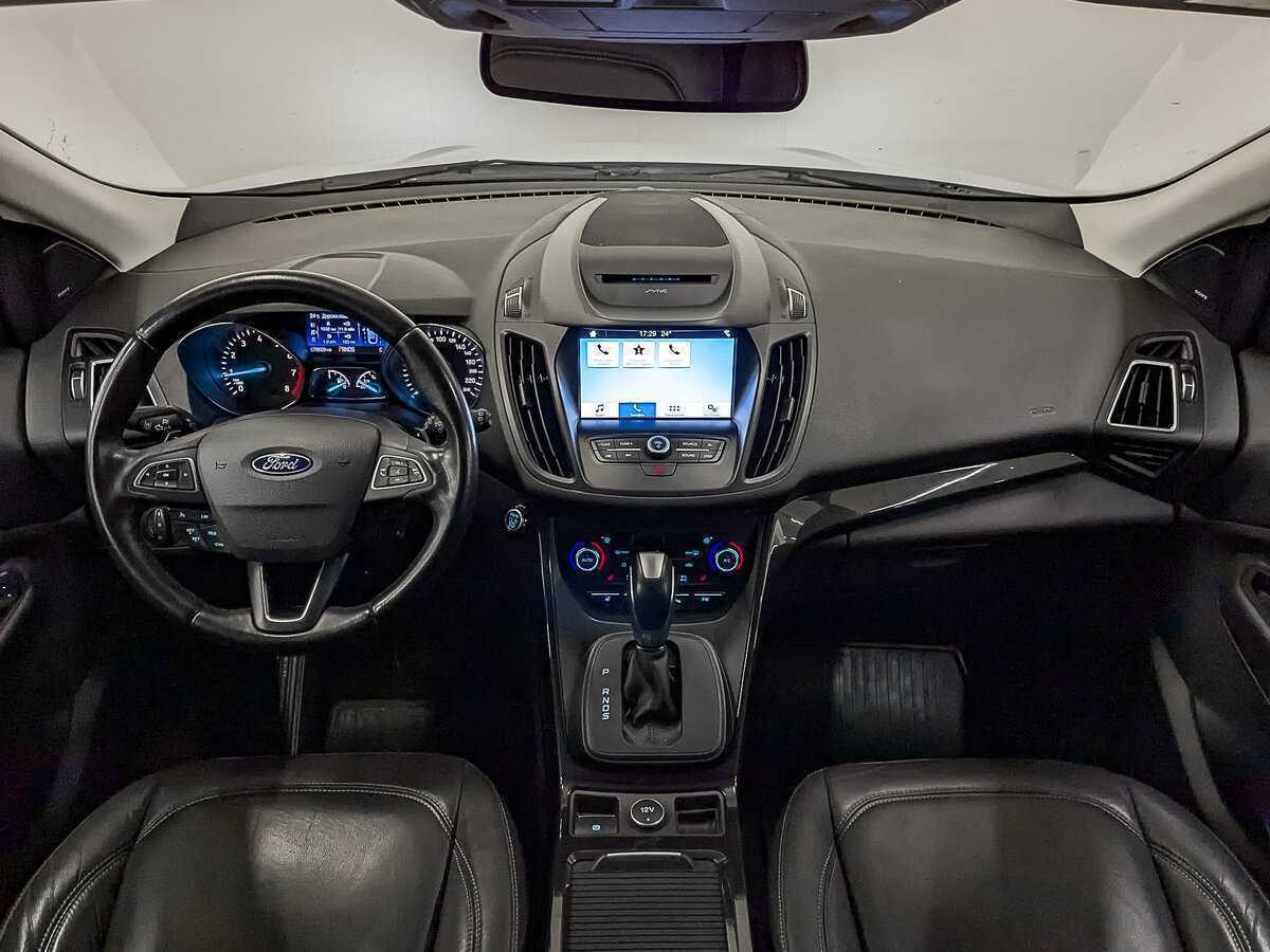 Ford Kuga с пробегом — 2016 год. Фото: #11