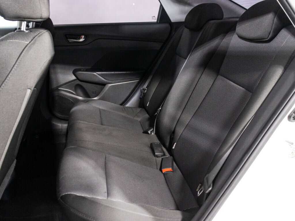 Hyundai Solaris с пробегом — 2019 год. Фото: #9