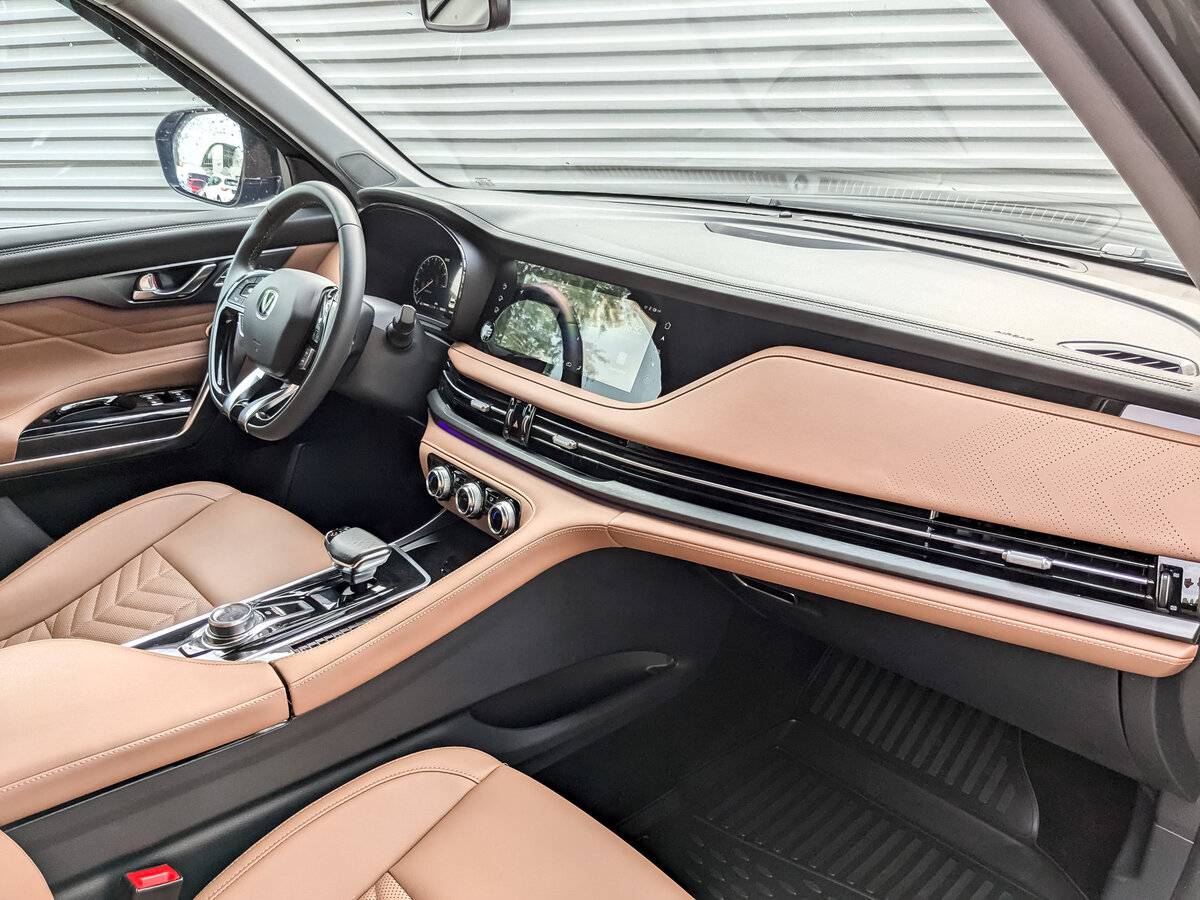 Changan CS95 с пробегом — 2023 год. Фото: #10