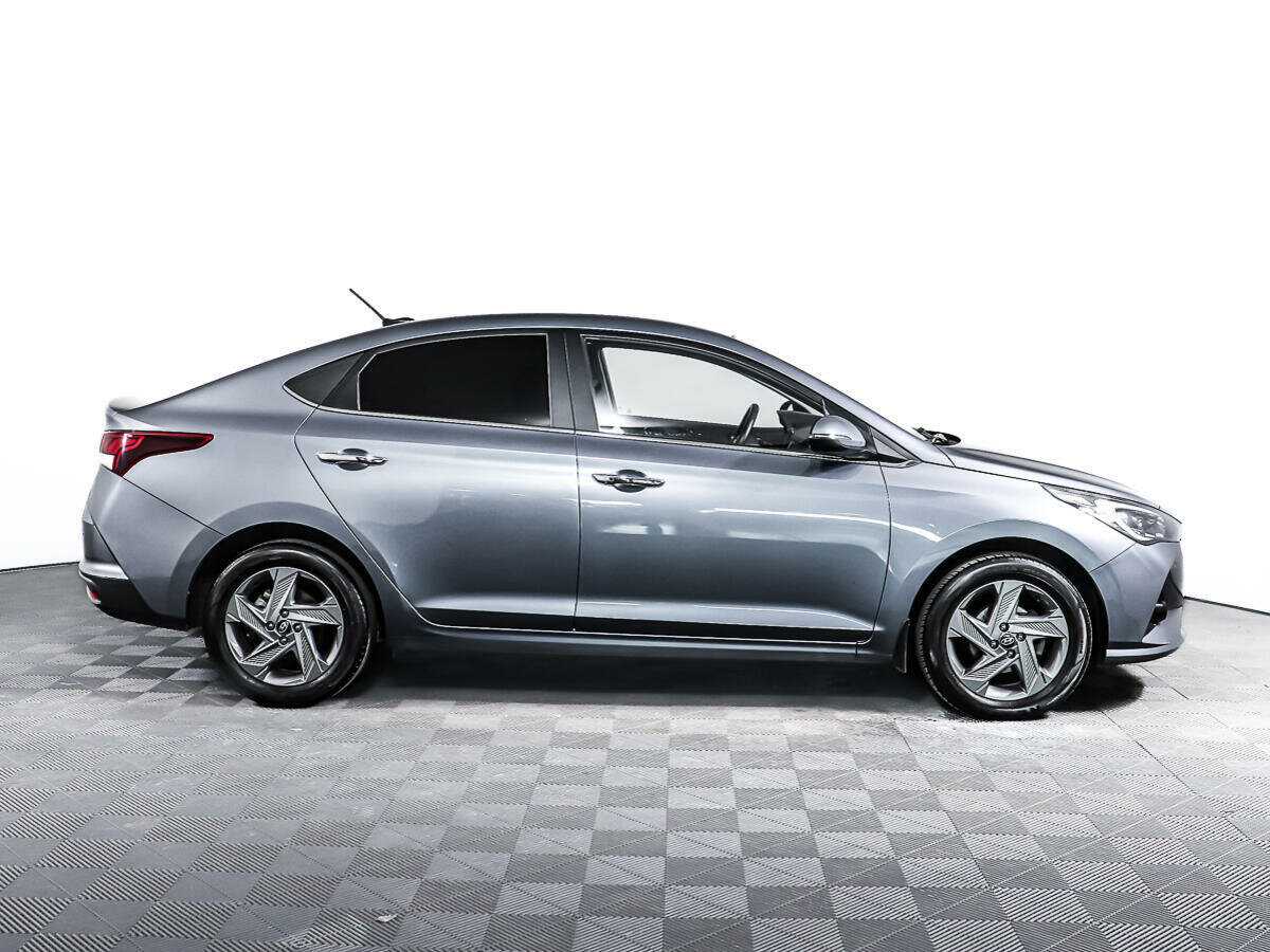 Hyundai Solaris с пробегом — 2020 год. Фото: #3
