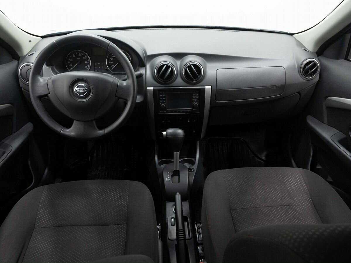 Nissan Almera с пробегом — 2013 год. Фото: #14