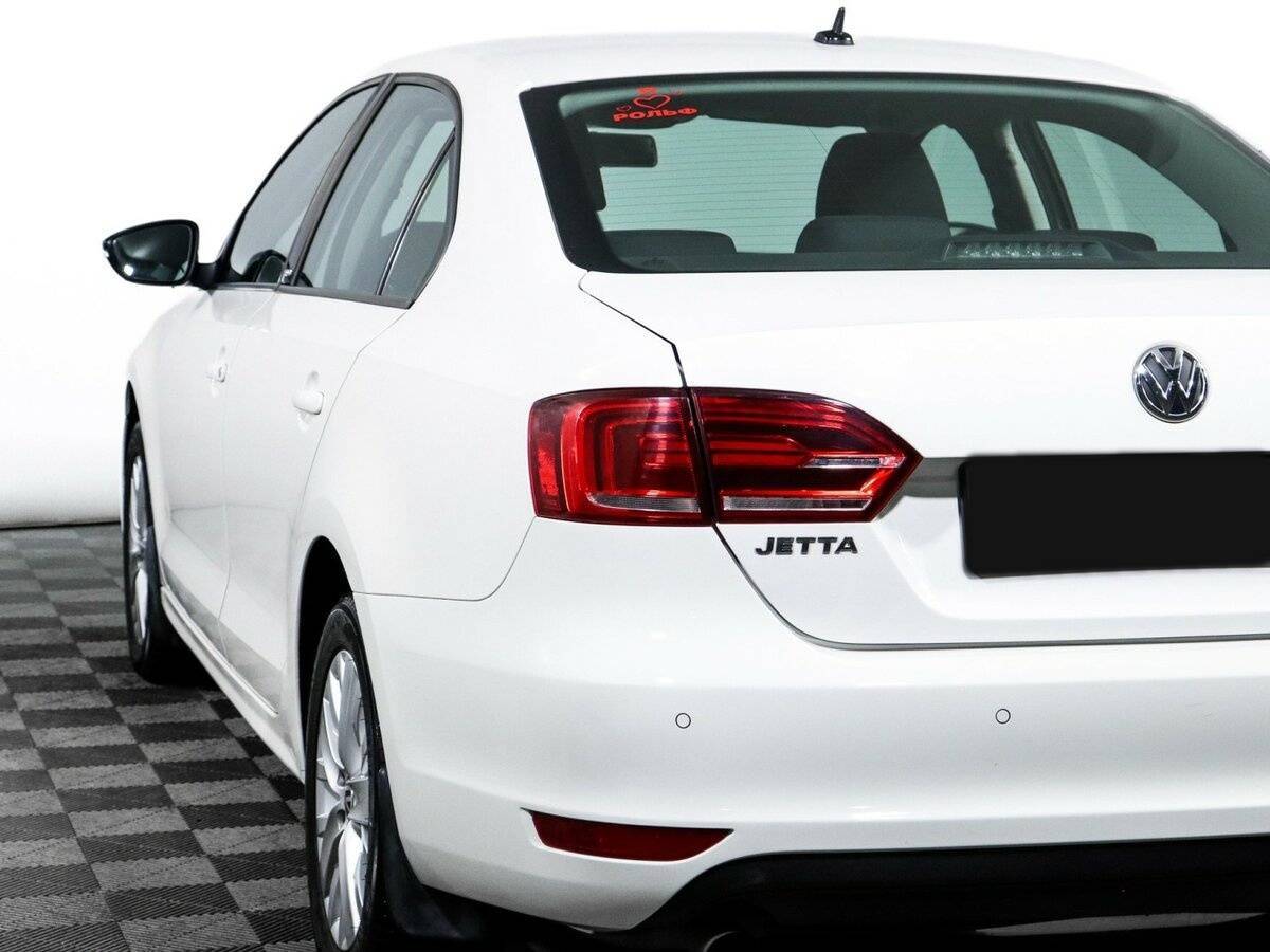 Volkswagen Jetta с пробегом — 2014 год. Фото: #16