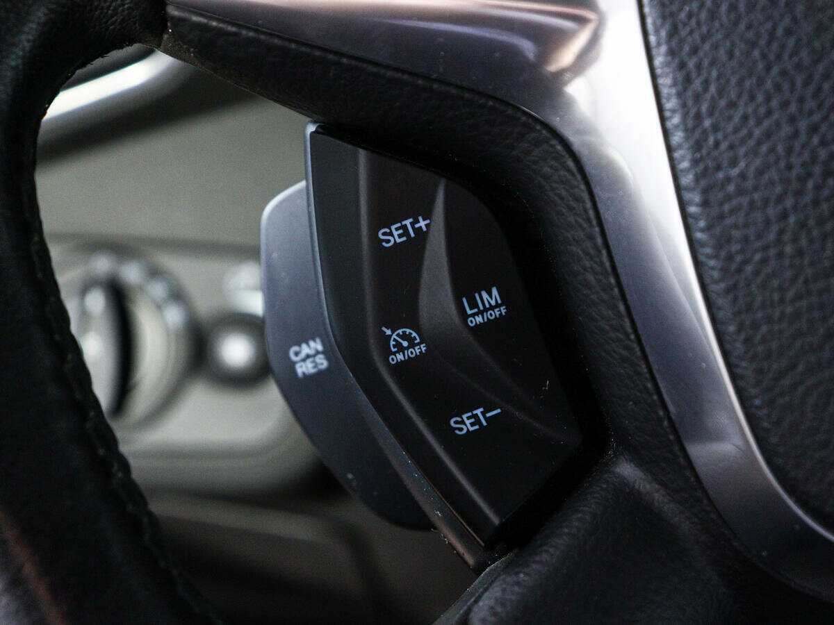Ford Kuga с пробегом — 2014 год. Фото: #19