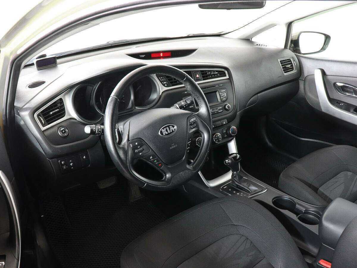 Kia Ceed с пробегом — 2016 год. Фото: #8