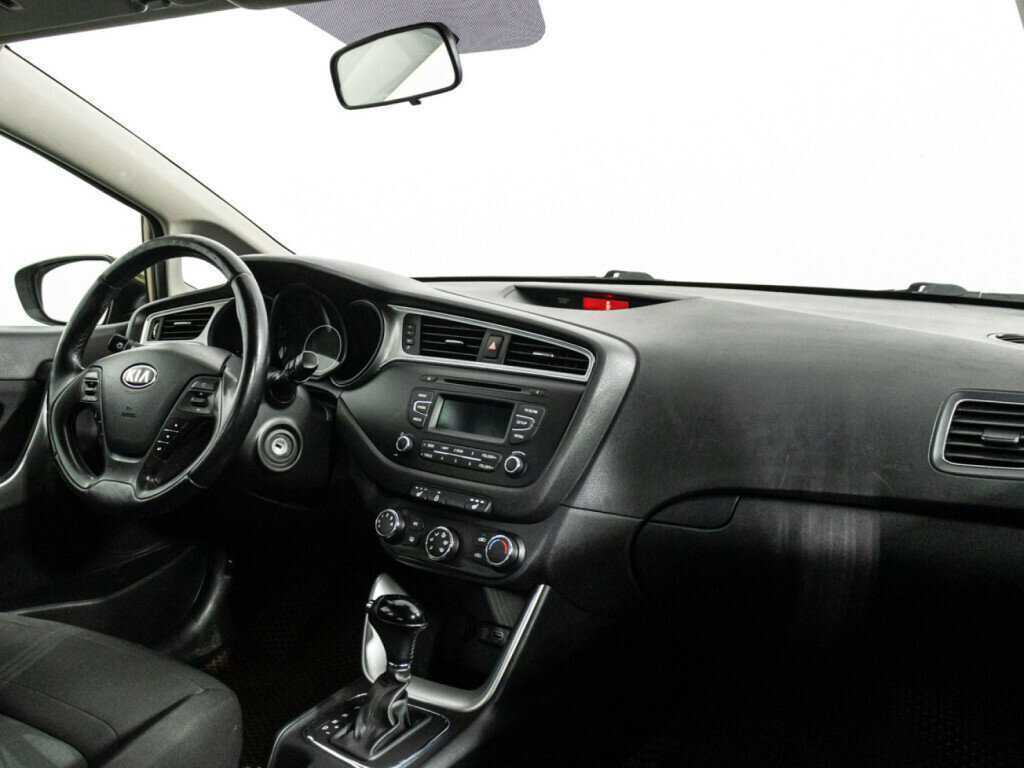 Kia Ceed с пробегом — 2016 год. Фото: #8