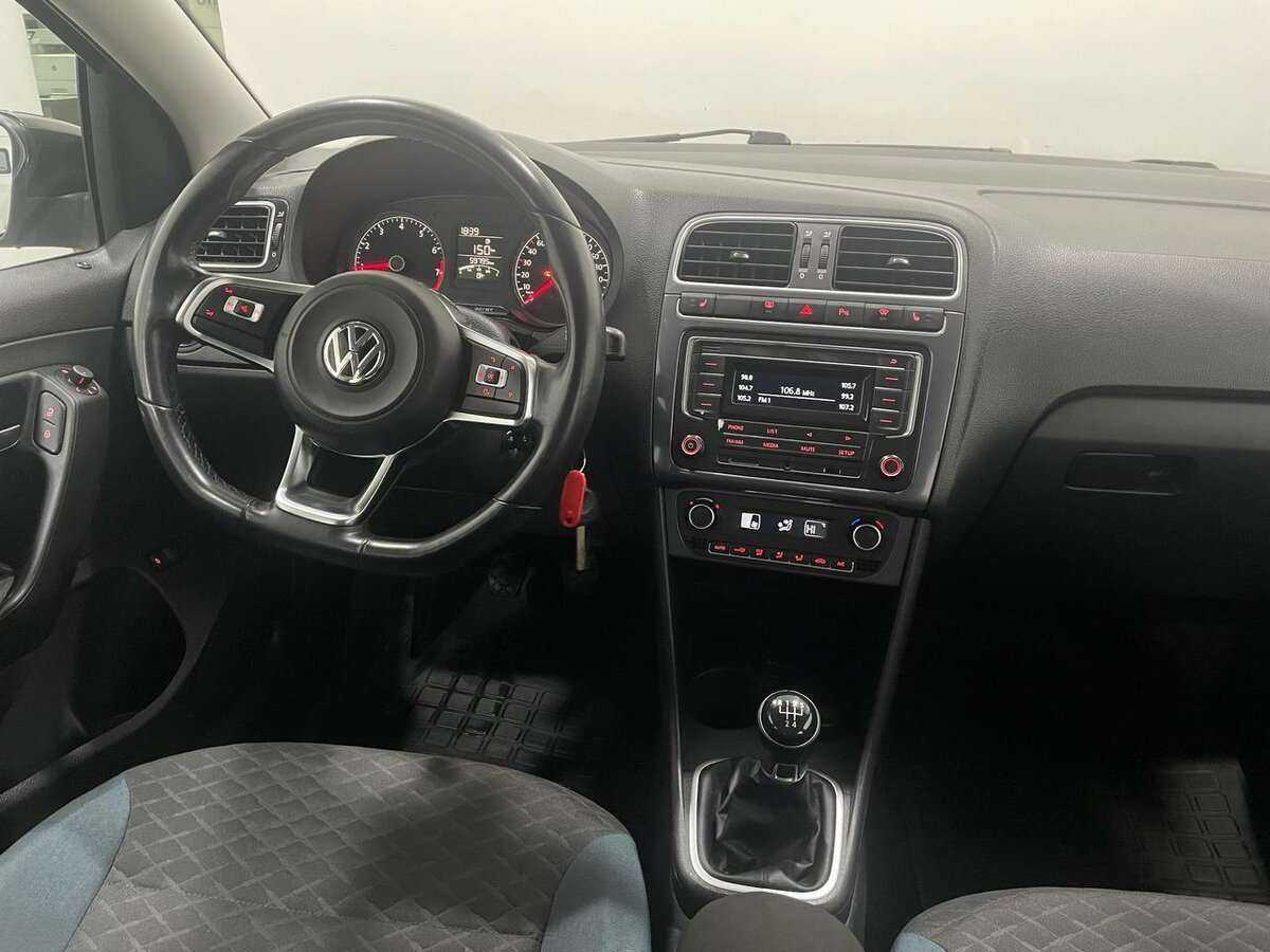 Volkswagen Polo с пробегом — 2020 год. Фото: #5