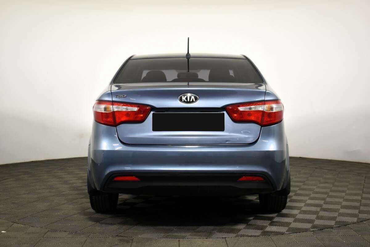 Kia Rio с пробегом — 2013 год. Фото: #4