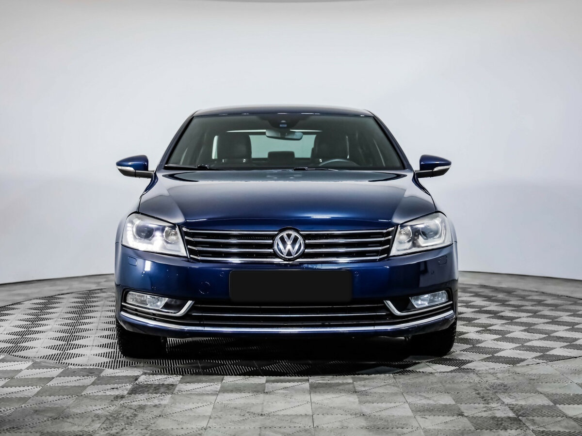 Volkswagen Passat с пробегом — 2014 год. Фото: #1