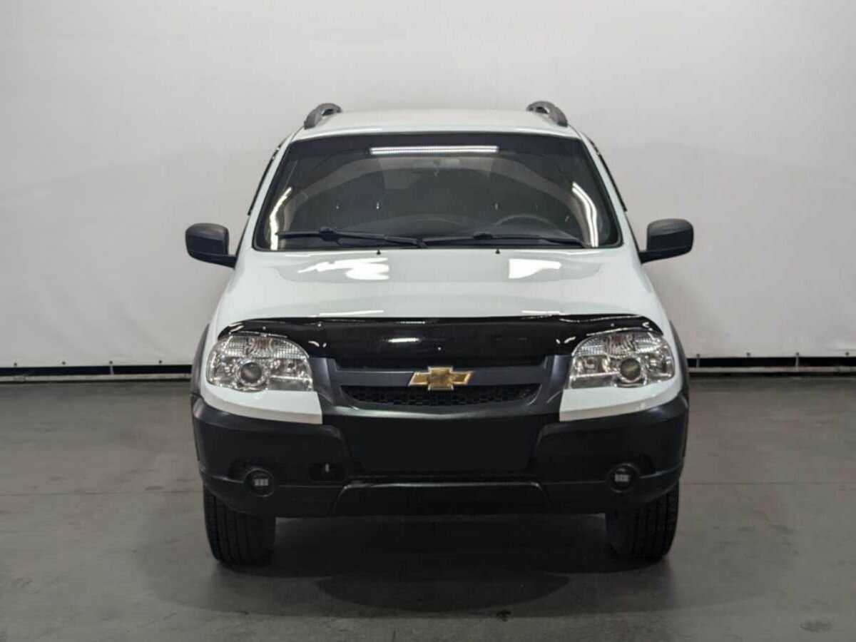 Chevrolet Niva с пробегом — 2018 год. Фото: #1