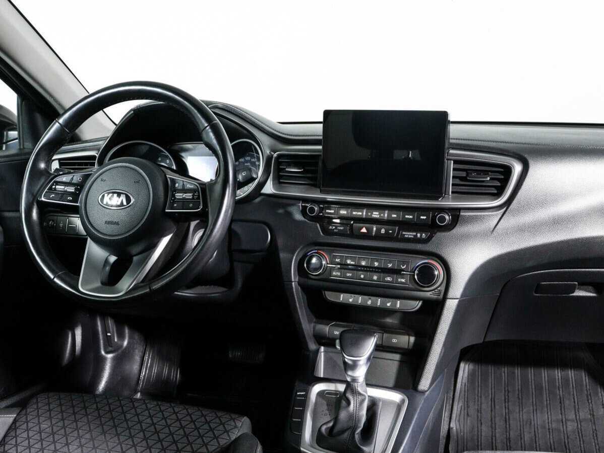 Kia Ceed с пробегом — 2019 год. Фото: #11