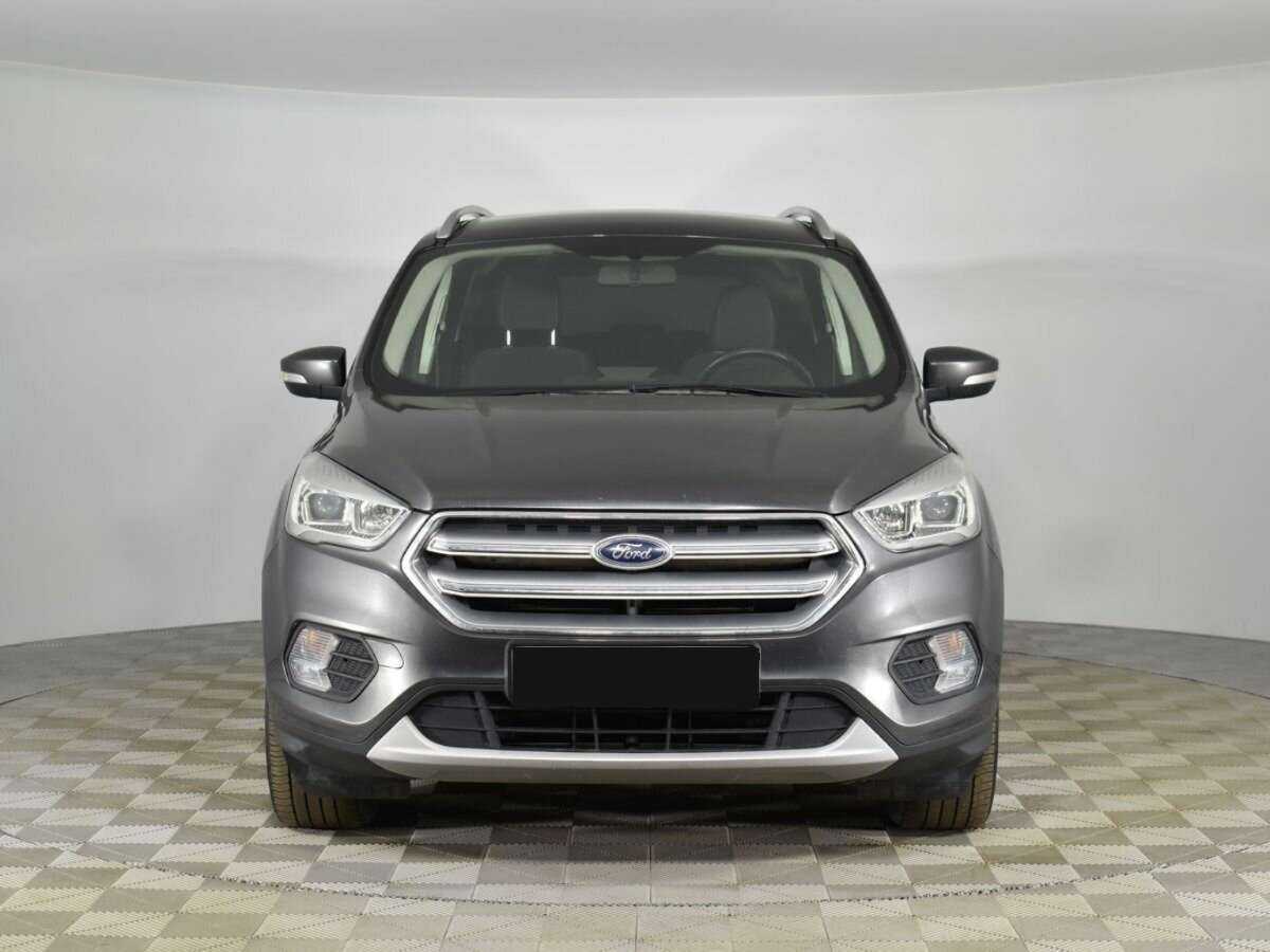 Ford Kuga с пробегом — 2017 год. Фото: #2