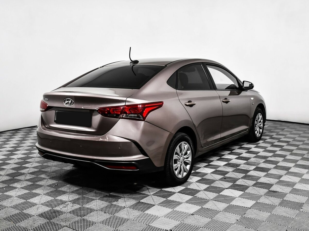Hyundai Solaris с пробегом — 2020 год. Фото: #4