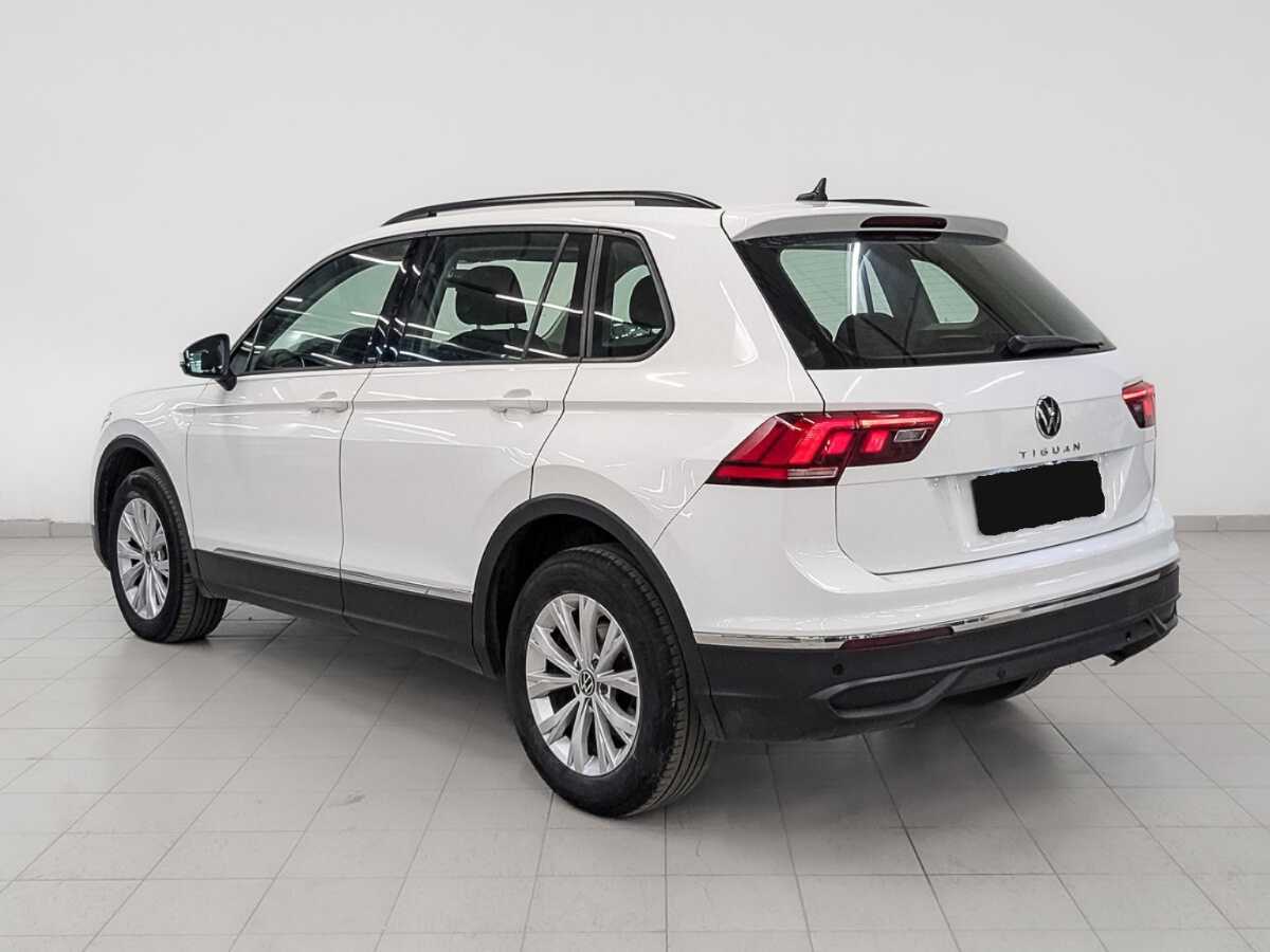 Volkswagen Tiguan с пробегом — 2021 год. Фото: #6
