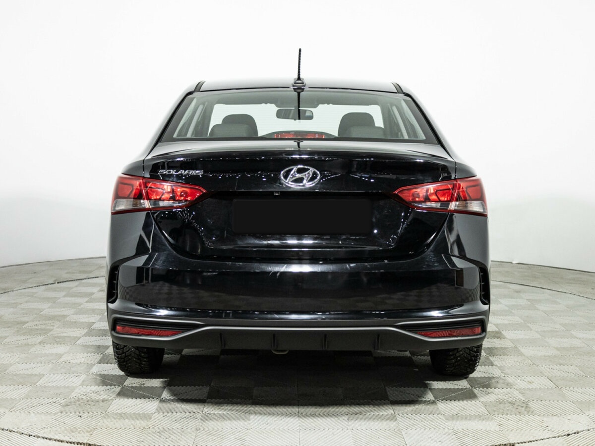 Hyundai Solaris с пробегом — 2022 год. Фото: #5