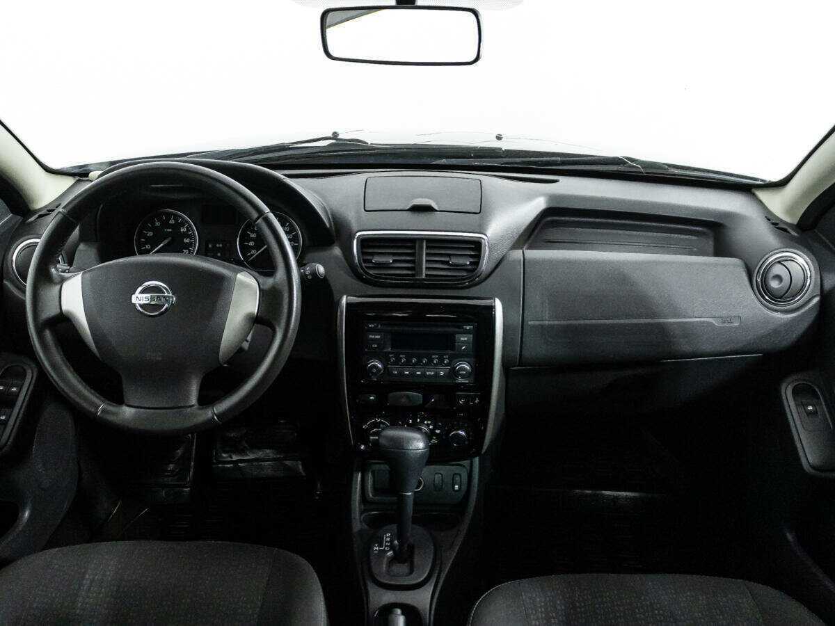 Nissan Terrano с пробегом — 2015 год. Фото: #12