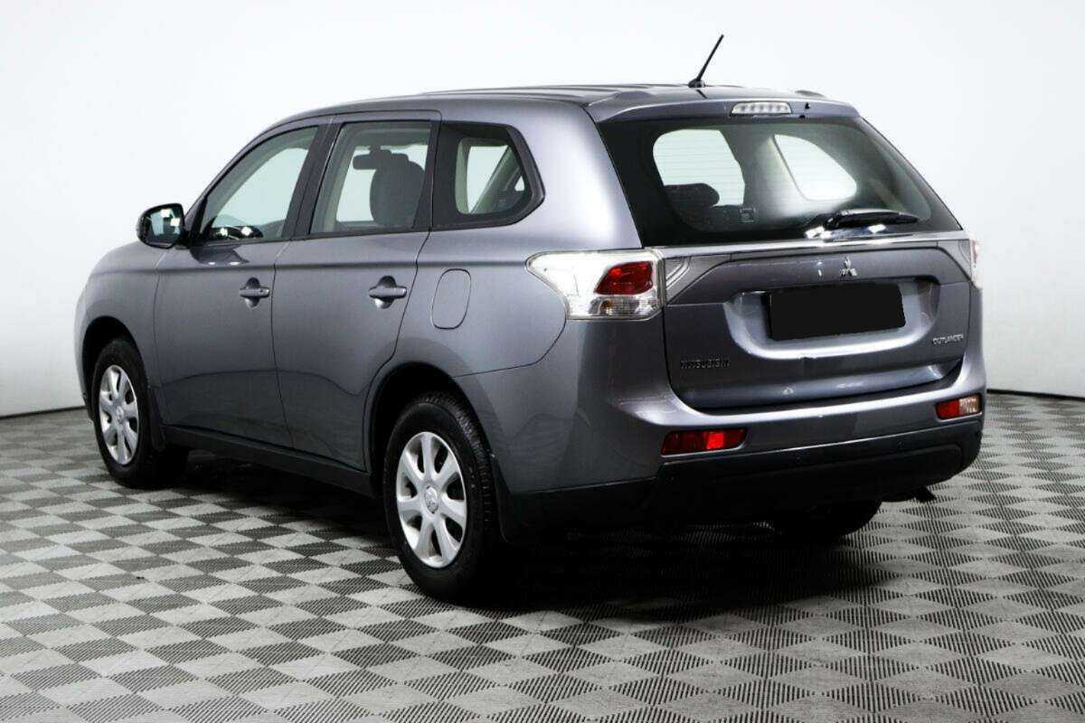 Mitsubishi Outlander с пробегом — 2012 год. Фото: #6