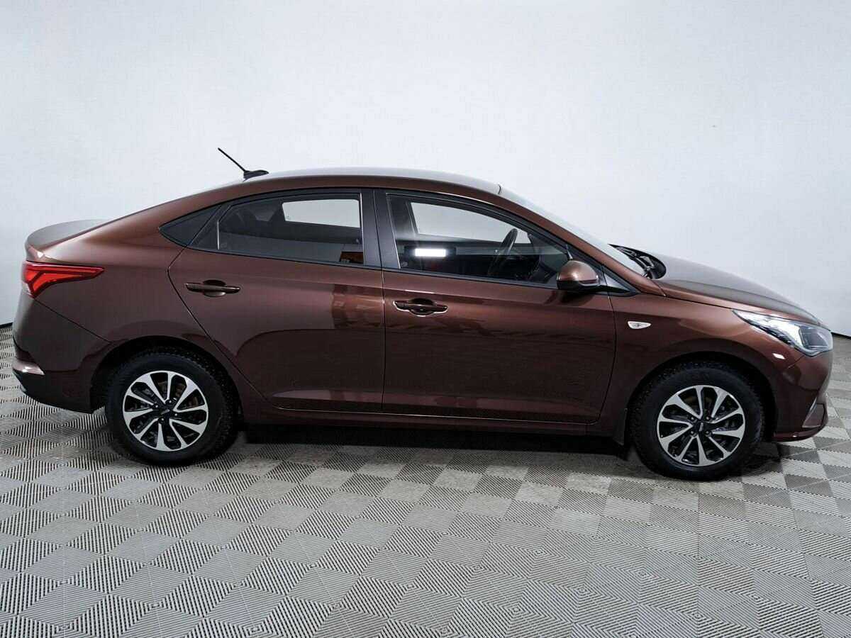 Hyundai Solaris с пробегом — 2021 год. Фото: #3