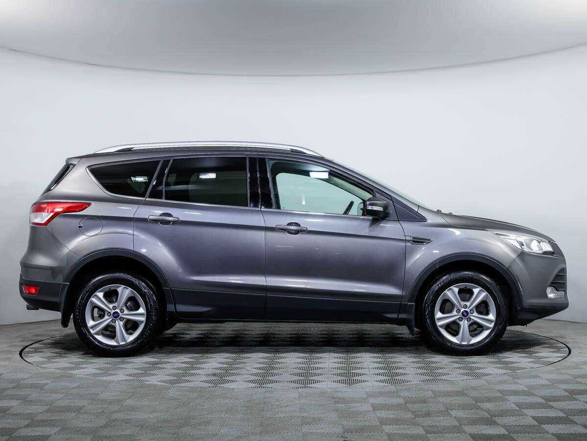 Ford Kuga с пробегом — 2013 год. Фото: #2