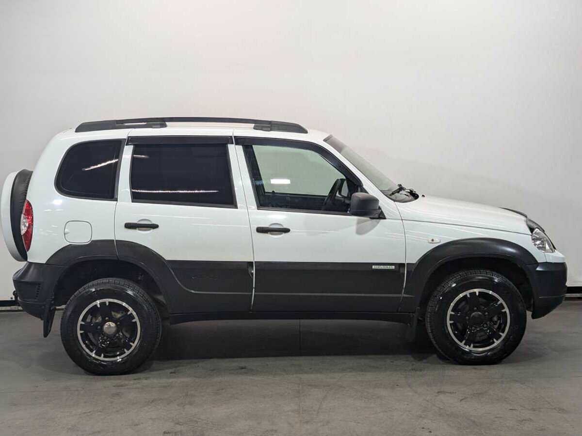 Chevrolet Niva с пробегом — 2018 год. Фото: #3