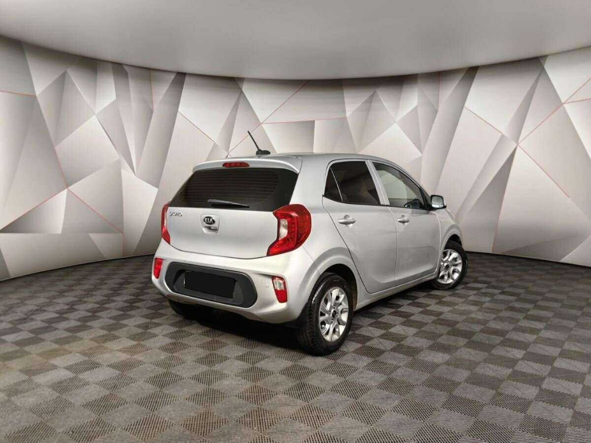 Kia Picanto с пробегом — 2017 год. Фото: #1