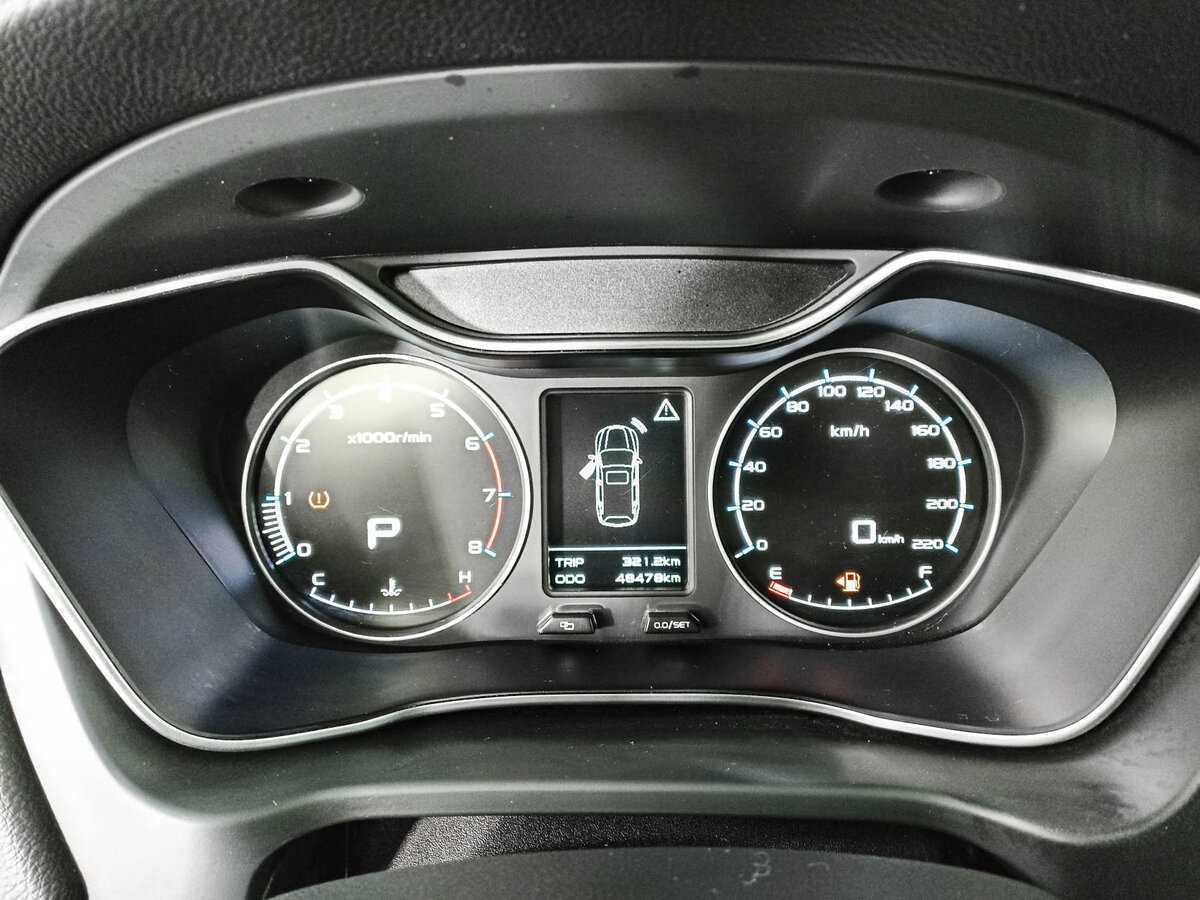 Geely Emgrand X7 с пробегом — 2018 год. Фото: #10