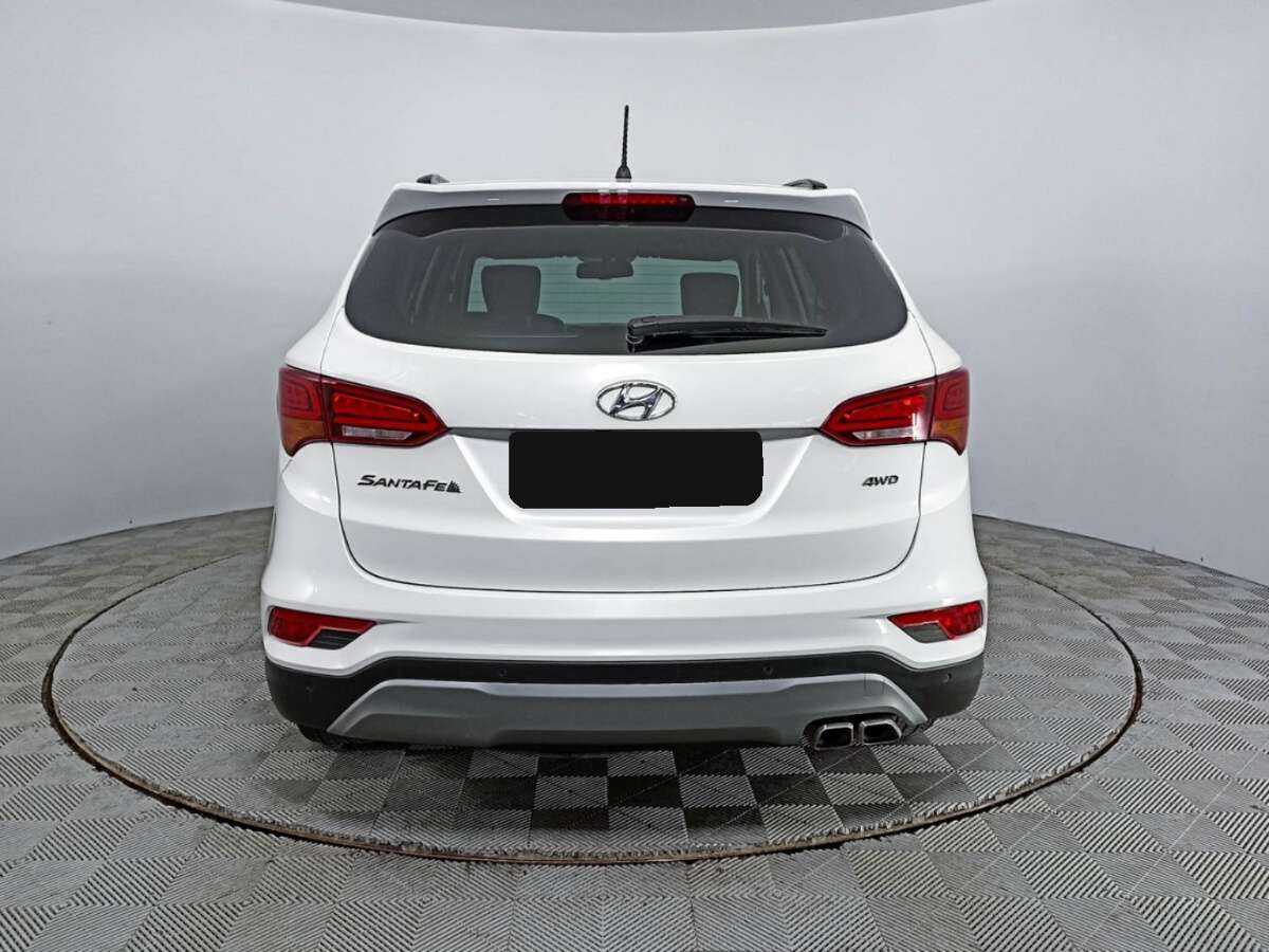 Hyundai Santa Fe с пробегом — 2016 год. Фото: #4
