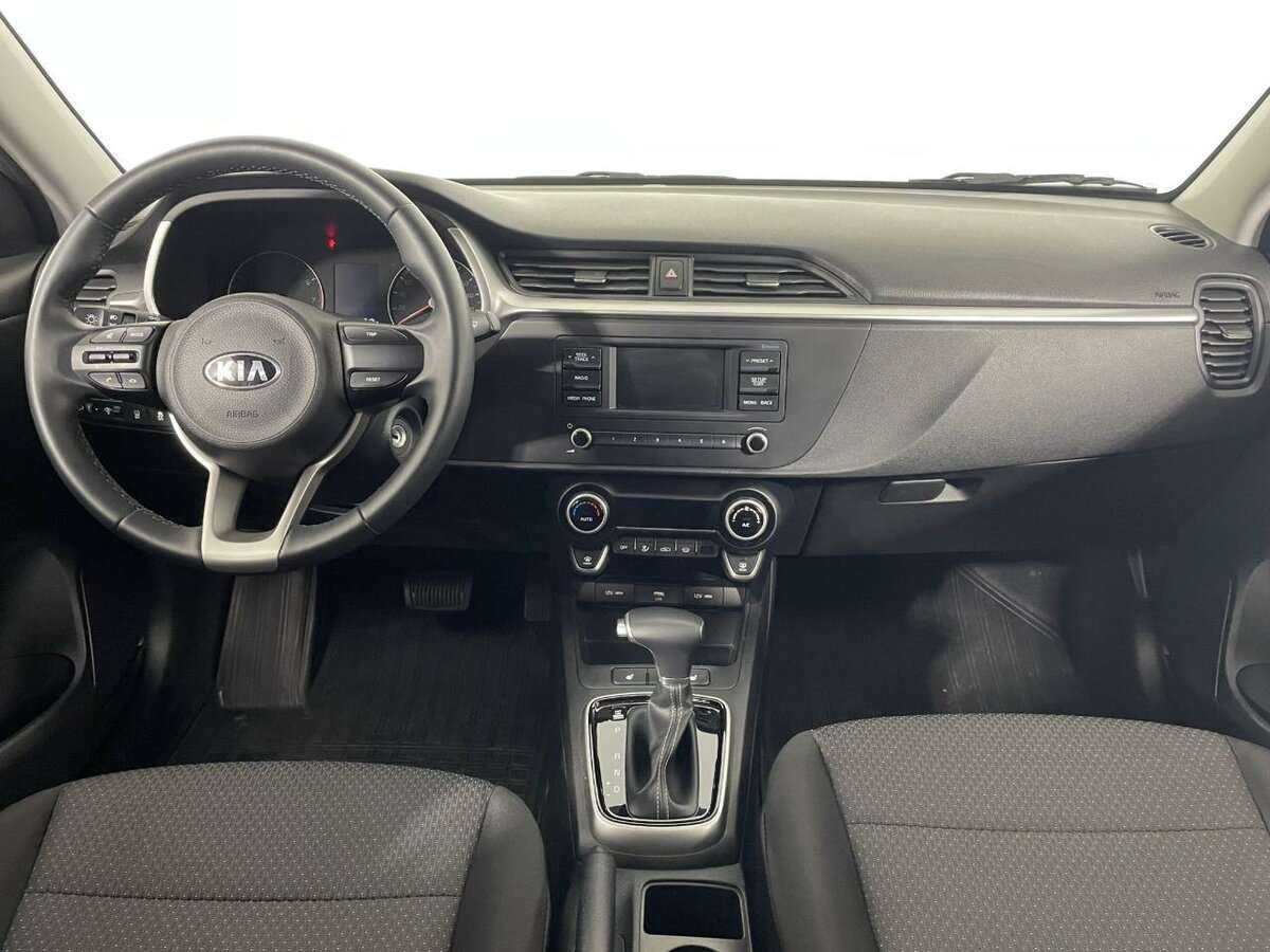Kia Rio с пробегом — 2020 год. Фото: #6
