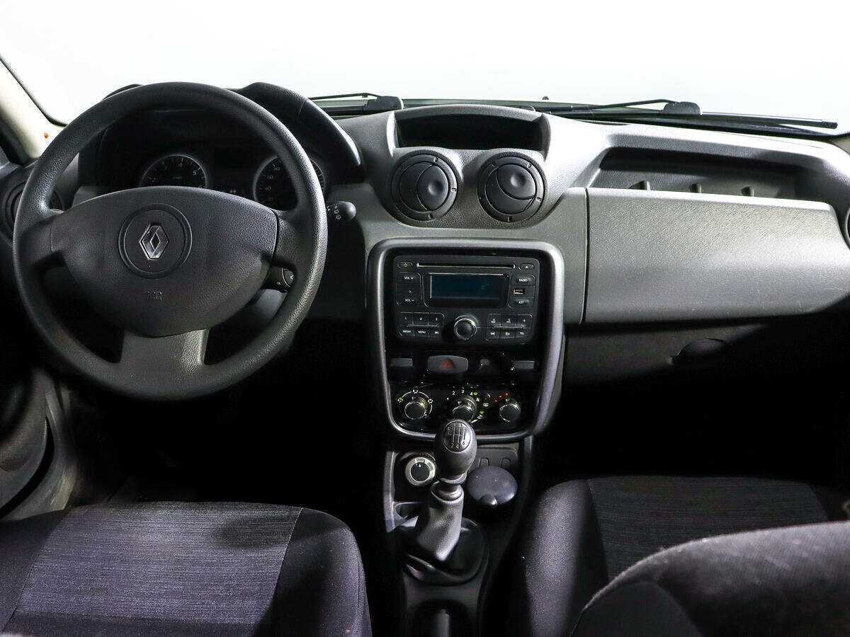 Renault Duster с пробегом — 2013 год. Фото: #10