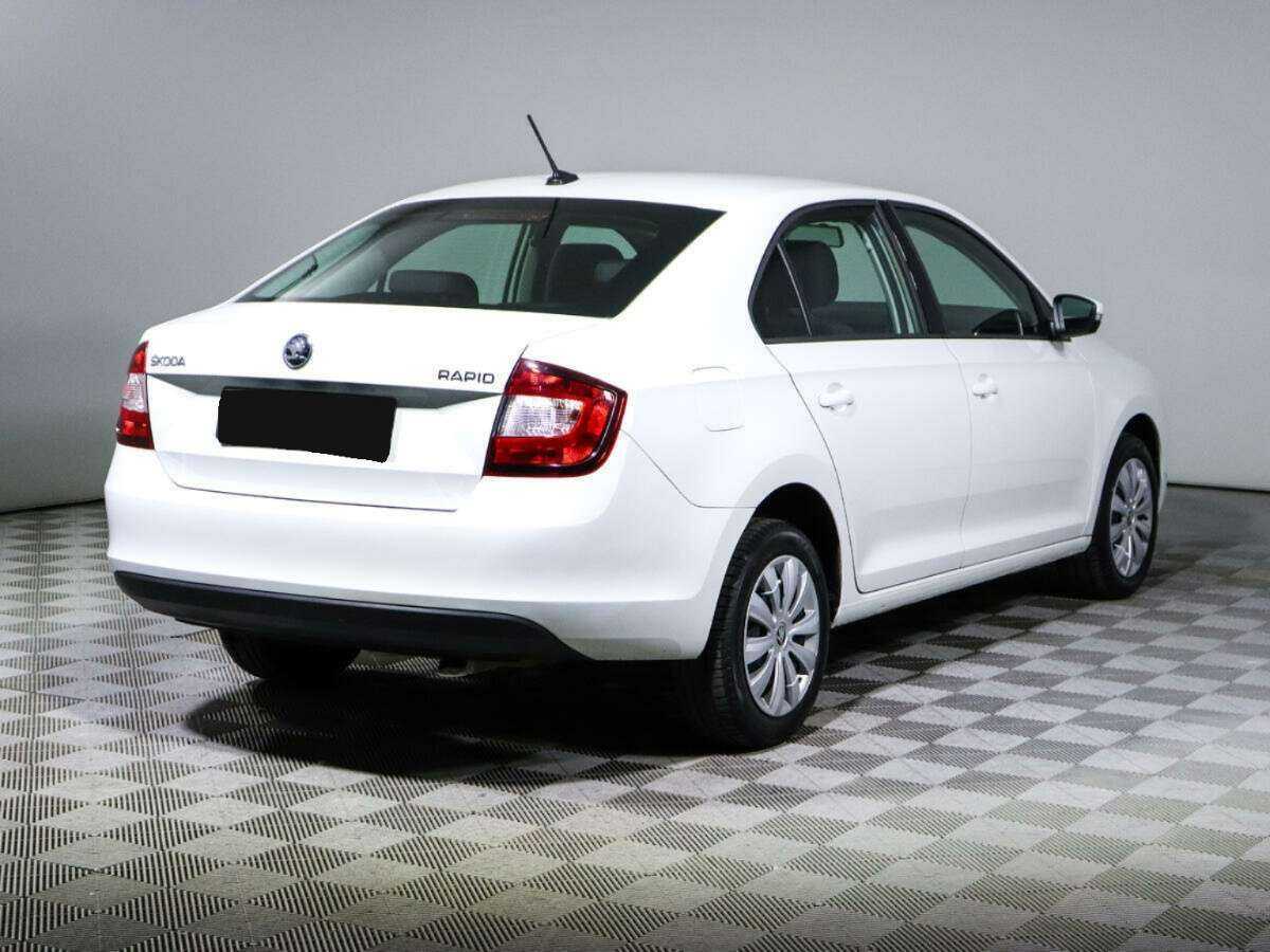 Skoda Rapid с пробегом — 2018 год. Фото: #4