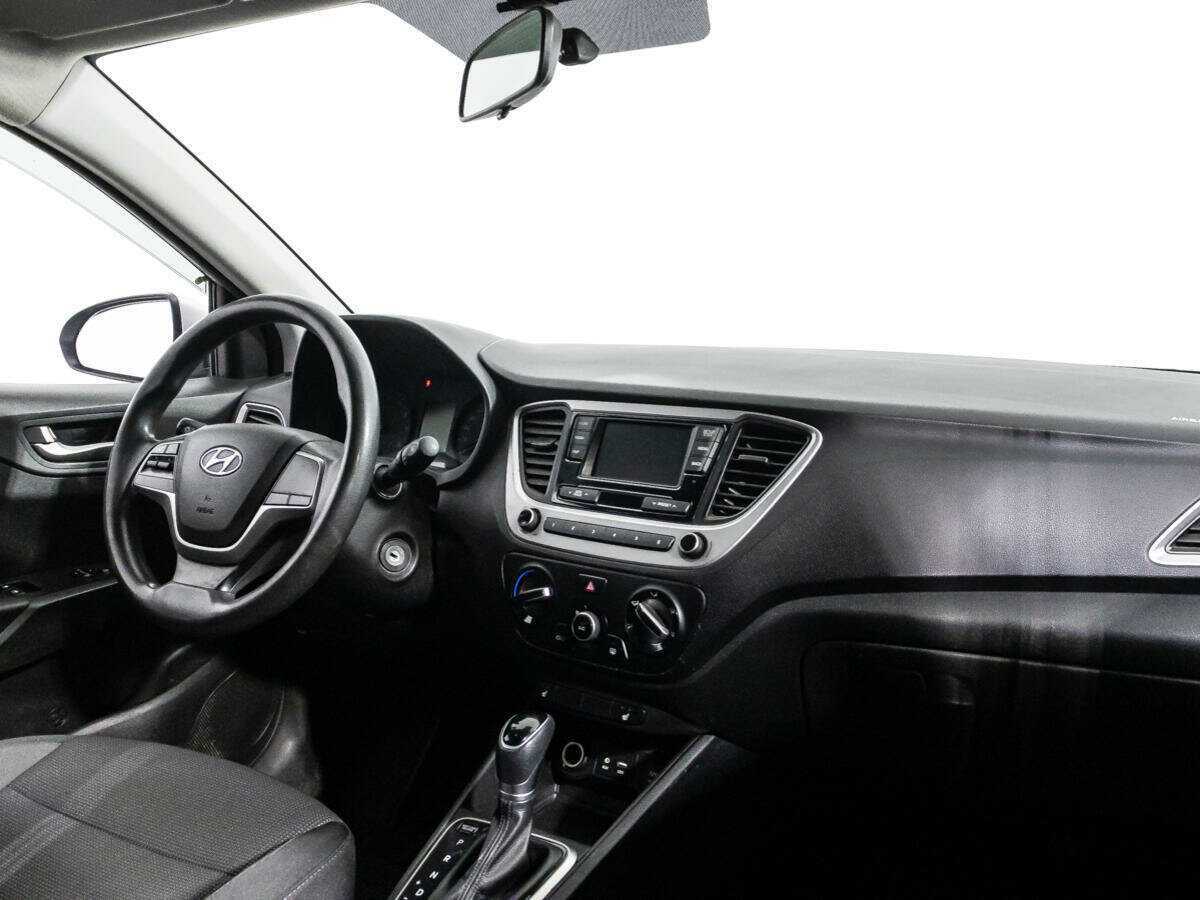 Hyundai Solaris с пробегом — 2017 год. Фото: #8